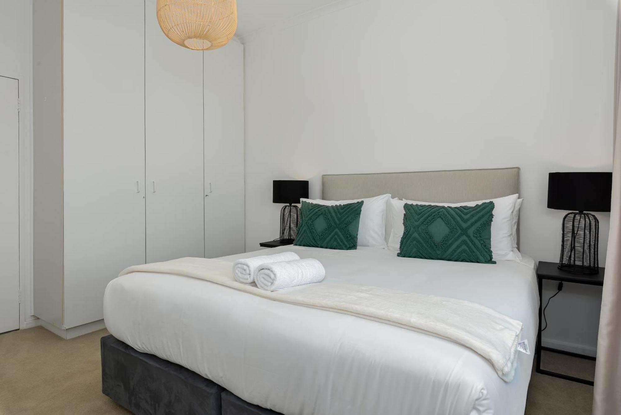 Sea Point Bliss - Access To & Saunders Pool Cape Town