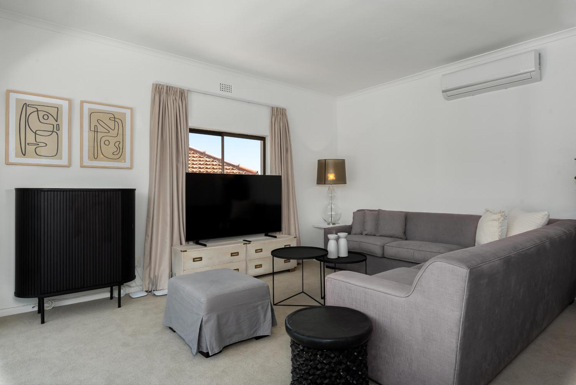 Apartment Sea Point Bliss - Access To & Saunders Pool
