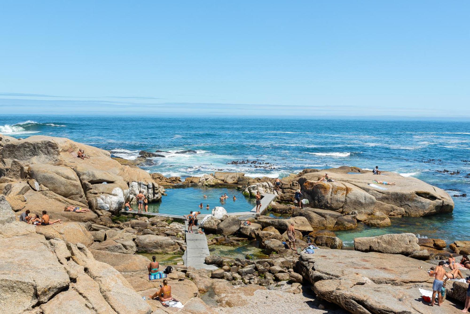 Sea Point Bliss - Access To & Saunders Pool