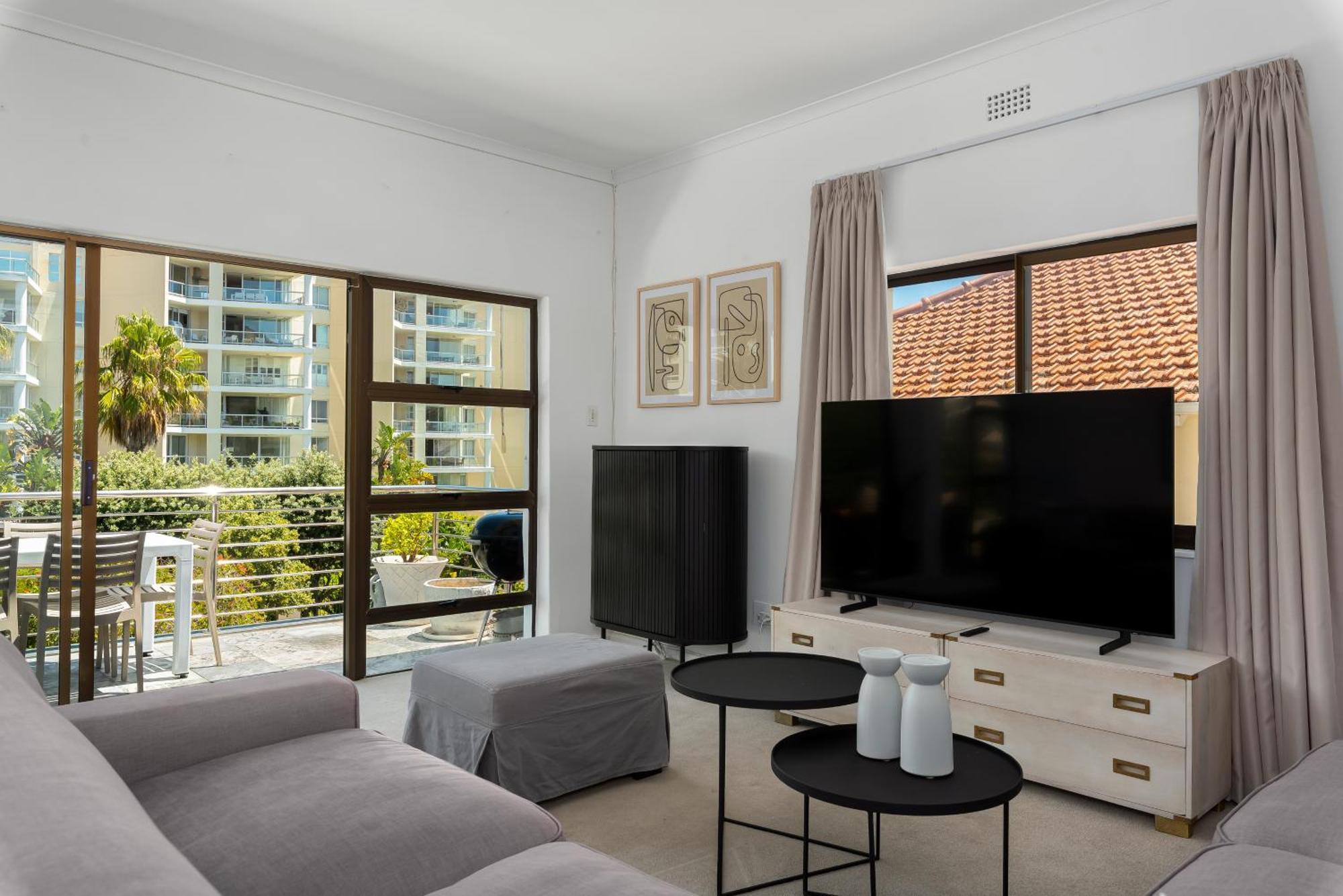 Apartment Sea Point Bliss - Access To & Saunders Pool *